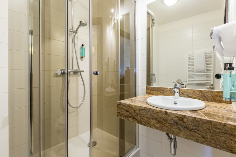 Bathroom, Hotel Krzyski, Tarnów City