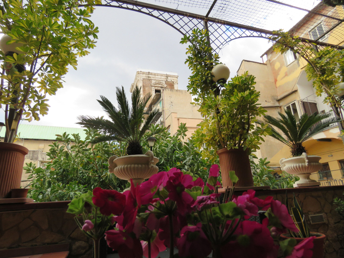 Exterior & Views 1, Bed & Breakfast Medea, Napoli