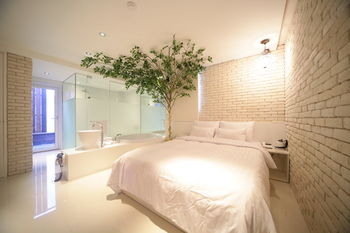 Others 5, POP1 Hotel, Jongno