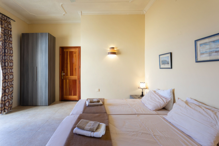Others 4, Villa Serenity B&B