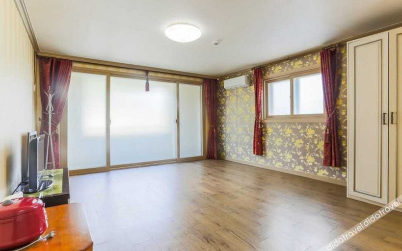 305号客房, Muju Rainbow Pension, Muju