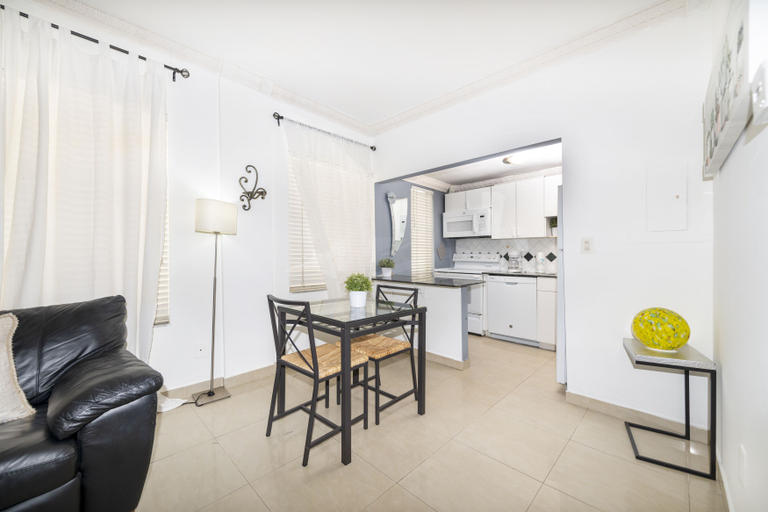Others 4, OCEAN DRIVE APARTMENTS, Miami-Dade