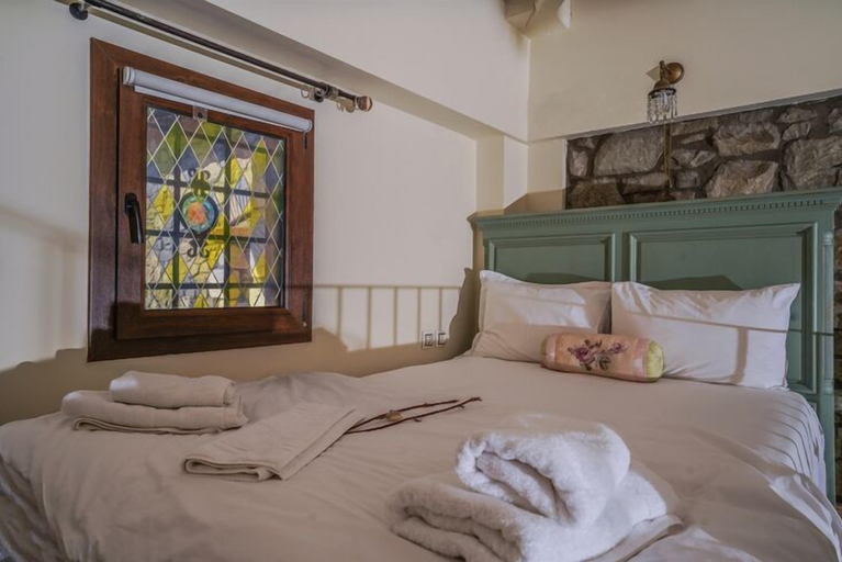 Bedroom 3, Pindos Resort, West Macedonia
