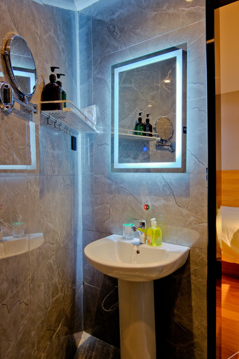 Bathroom 3, GreenTree Inn Express, Tianshui