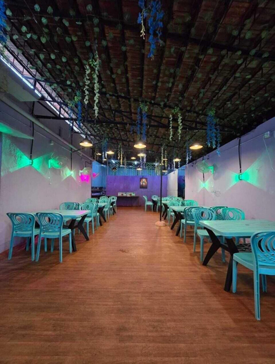 Restaurant 3, LIVZO - PURPLE HOUSE, Ahmadabad