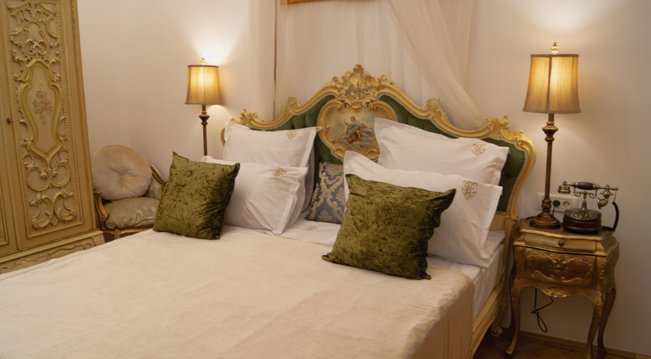 Bedroom 2, Conacul Coroanei Luxury Boutique, Municipiul Bucuresti