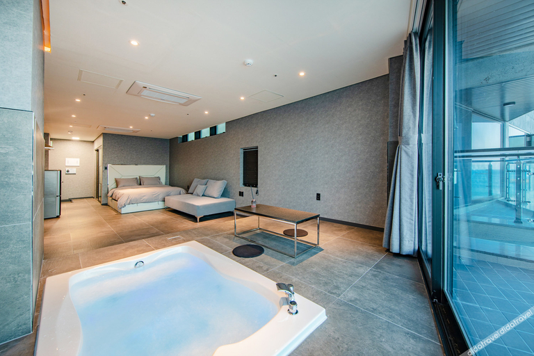 Bathroom 4, Sokcho W Spa Pool Villa B, Goseong