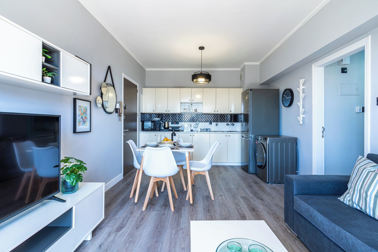 Living area 3, Peale's 2-BR Apt & Balcony in Mackenzie, Larnaca