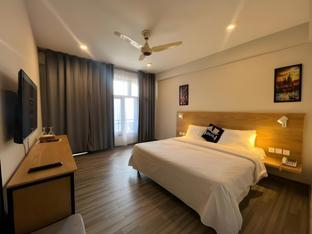 Bedroom 5, カヤム・フンザ, Northern Areas