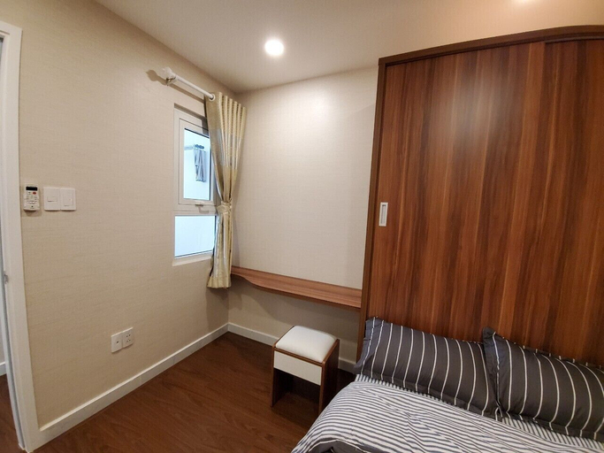 Room 4, Terra Royal, District 3