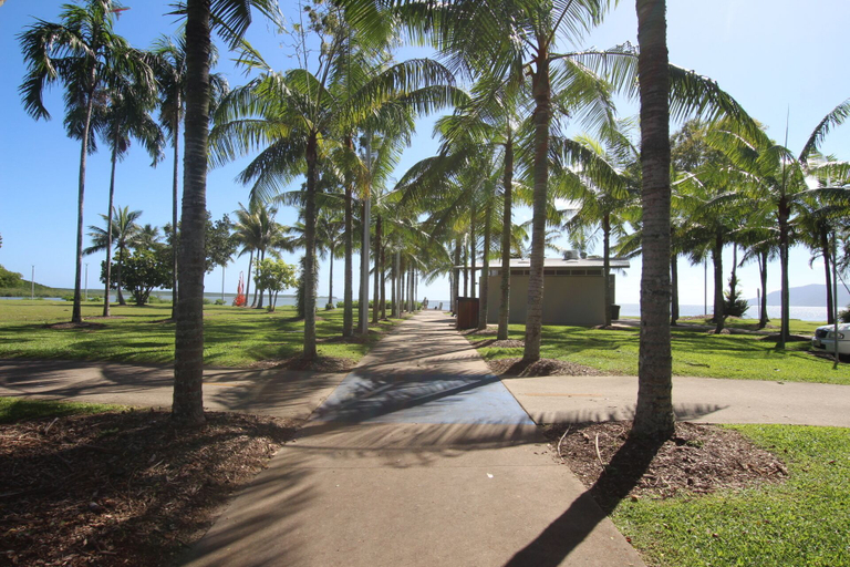 Others 5, Pool View City Centre Apartment 202, Cairns