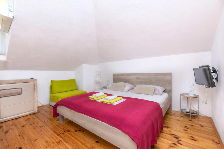 Bedroom 2, Apartments Makarska Beach, Makarska
