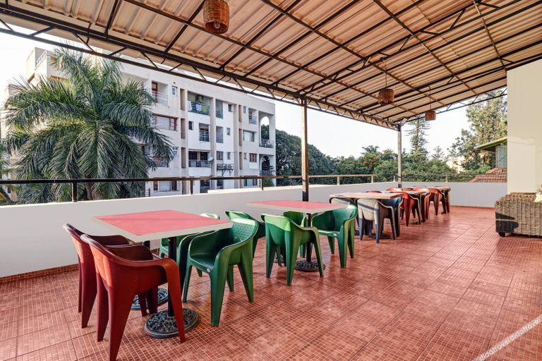 Food & Drinks, Treebo Elmas Boutique, Bangalore
