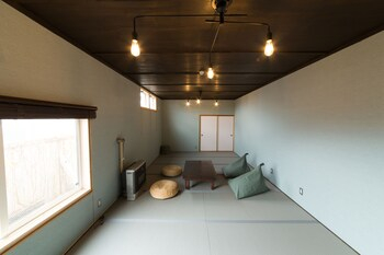 Others 3, リトルバレル, Otaru