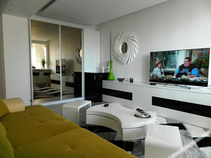 Others 5, Luxury Apartment Militari Residence M3, Chiajna