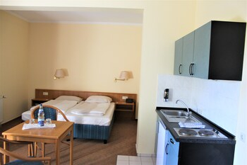 Others 2, Hotel Alsterquelle, Segeberg