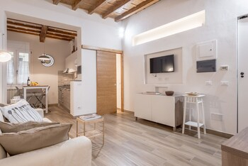 Others 4, Santa Croce Place by Mmega, Florence