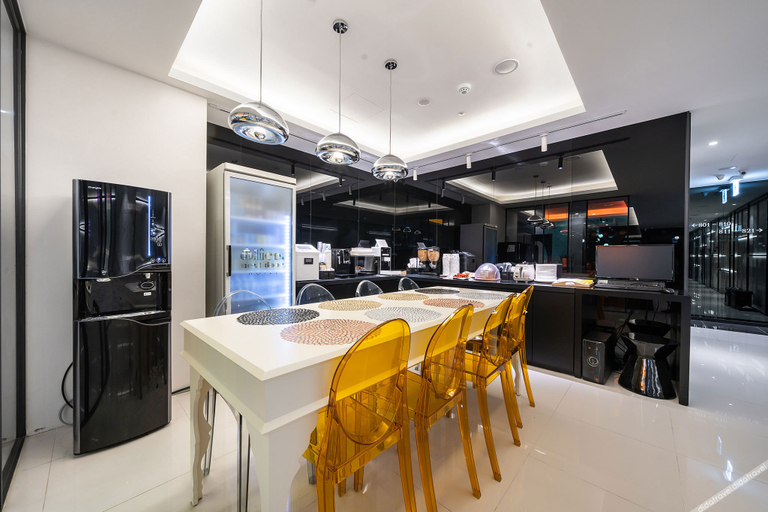Others 5, Hanam Alice Next Door, Guri