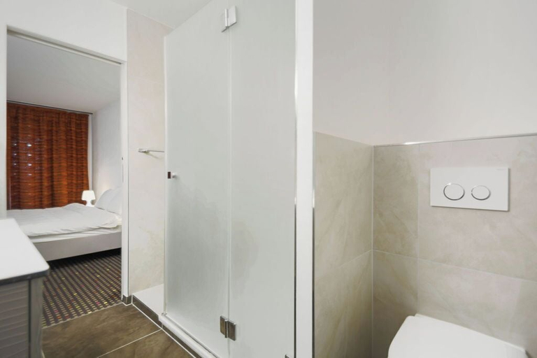 Bathroom 4, Neuchatel City Hotel, Neuchâtel