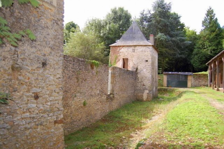 Exterior & Views 2, Manoir de Rouessé, Mayenne