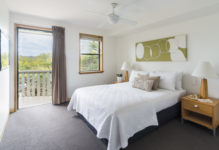 Bedroom 2, Crest Apartments Byron Bay, Byron