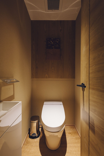 Bathroom 4, Asahi House Kyoto Dog Friendly, Kyoto