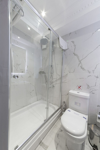 Bathroom 5, No 2 Hotel By Şükrü, Adalar