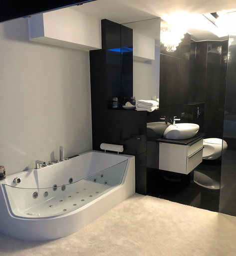 Bathroom, Apartament Sobieskiego, Warsaw