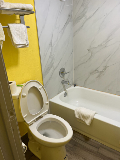 Bathroom, Hallmarc Inn New Albany, Union