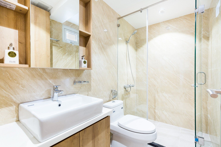 Bathroom 4, SAKI APARTHOTEL 4, District 7