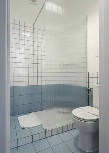Bathroom 3, RentPlanet - przy Placu Zbawiciela, Warsaw