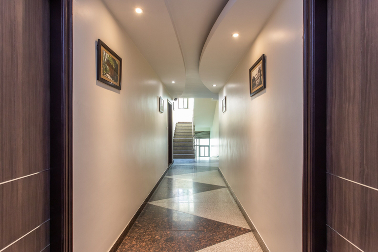 Public Area 2, Hotel O Mohit Regency, Bhopal