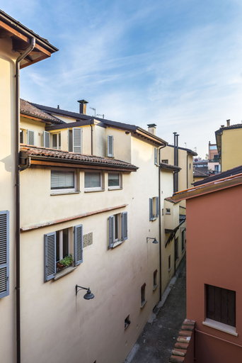 Exterior & Views 2, Design Club Collection, Bologna