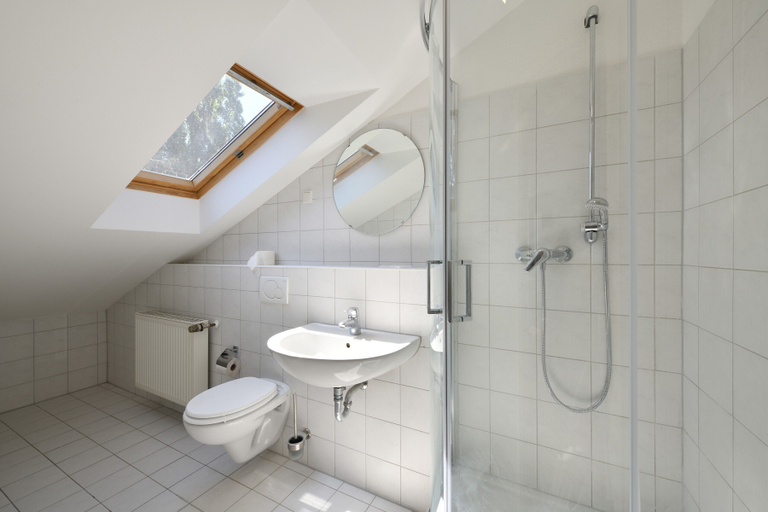Bathroom 4, Ford Apartment Bremen City Center, Bremen