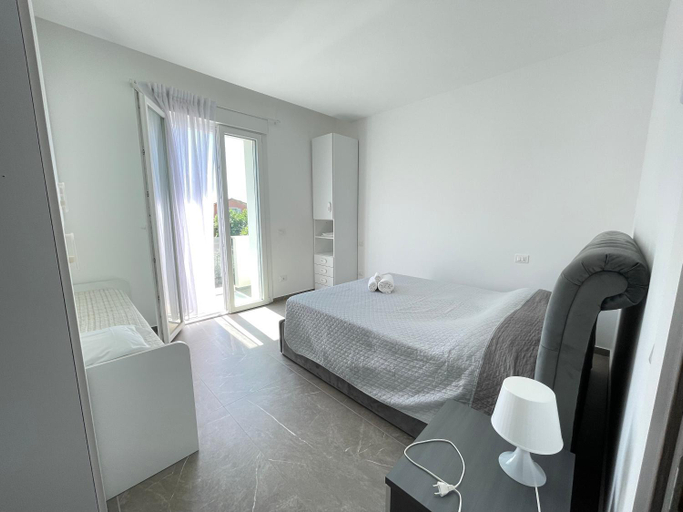 Bedroom 2, Villa Borghesi Suites Fronte Mare, Rimini