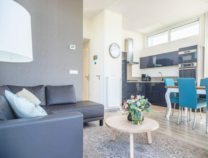 Living room 4, Drenthe Family Getaway w/ Garden, Graft-De Rijp