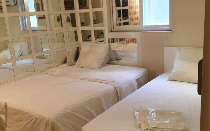 Bedroom 4, Sinchon Reem, Seodaemun
