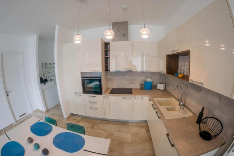 Bathroom 3, Apartment of Tre Canne Budva