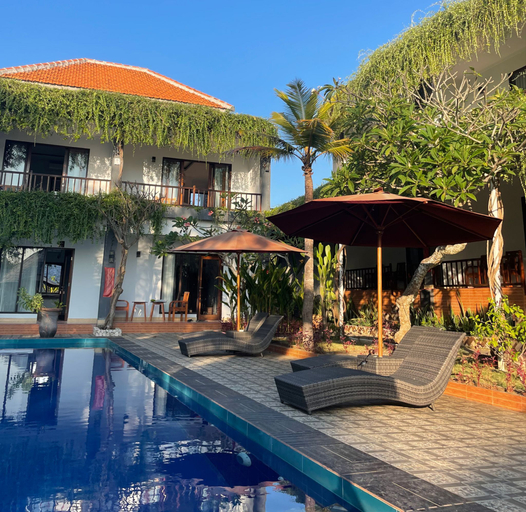 Outdoor pool, Tinggian Hill Retreat, Klungkung