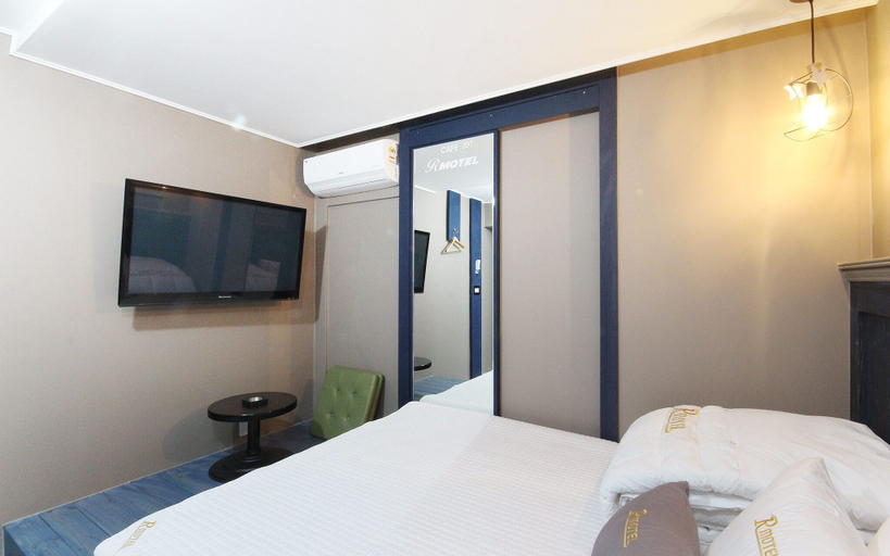 Bedroom 3, Busan Seomyeon Hotel Artwork, Busanjin