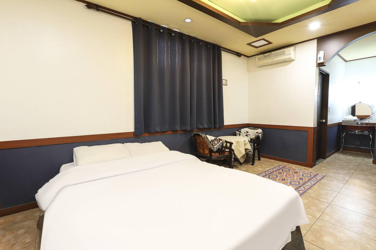 Bedroom 3, Pohang Jukdo Market M, Pohang
