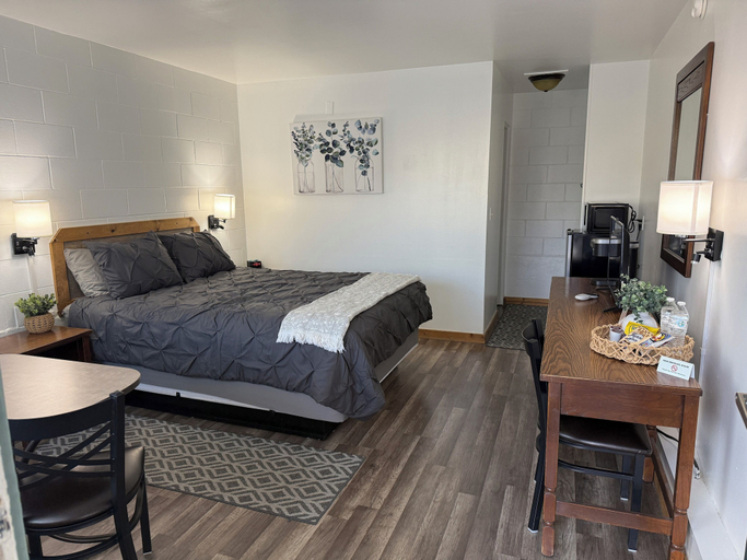 Bedroom 4, The John Day Motel, Grant