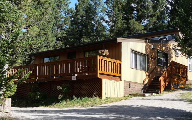 Others 2, Canmore Alpine Hostel - Alpine Club of Canada, Division No. 15