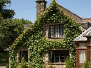 Others 3, Lakeview Manor, Devon