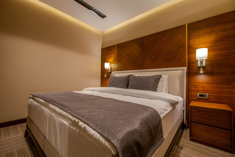 Others 4, B'İstanbul Hotel, Bakırköy