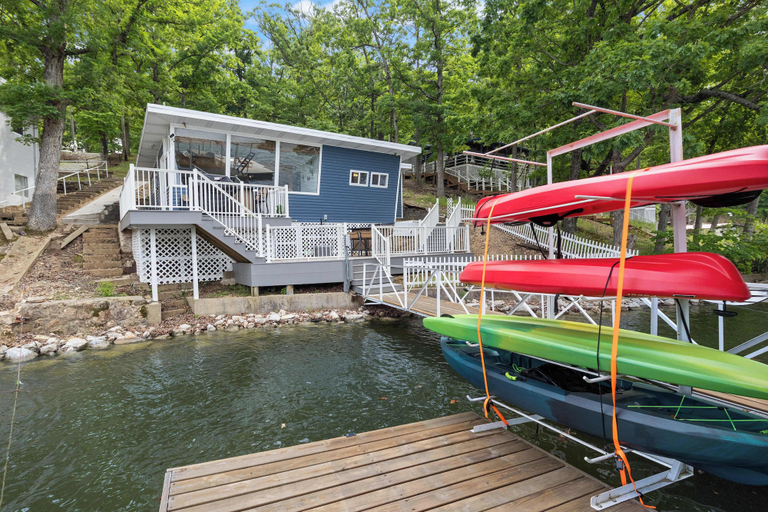 Primary image, Cozy Lake House With Dock, Camden