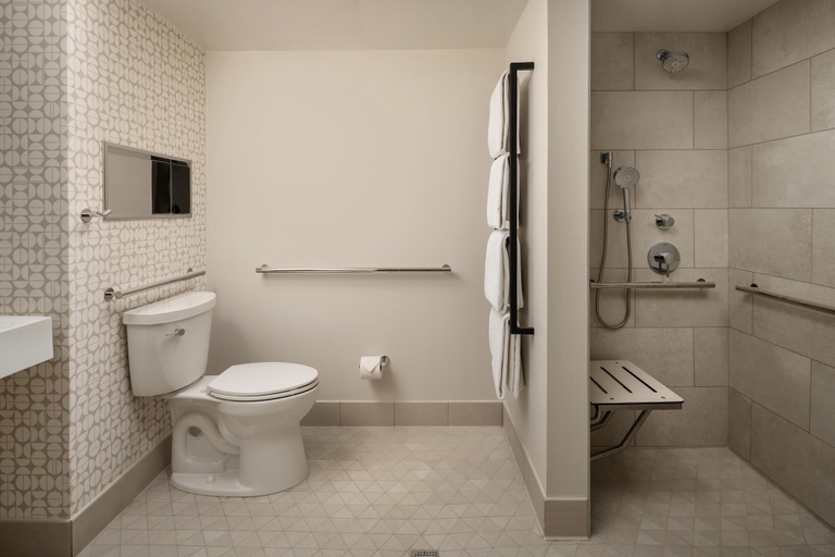Bathroom 5, Hyatt Regency Austin, Travis