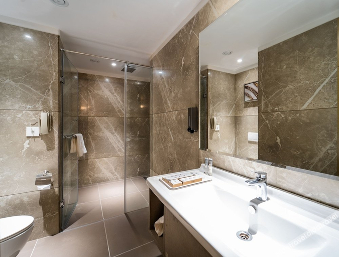 Bathroom 4, Effotel By Sayaji Bhopal, Bhopal