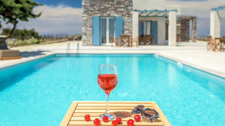 Sport & Beauty 4, Elements of Milos, South Aegean