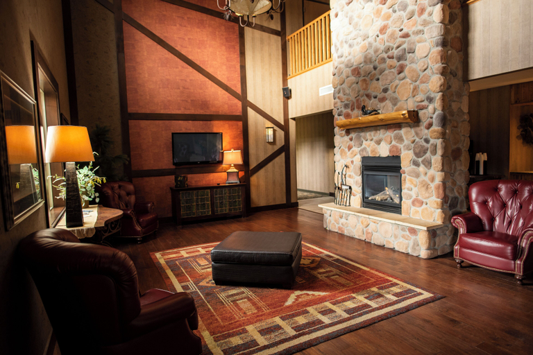 Public Area, Thumper Pond Resort, Otter Tail